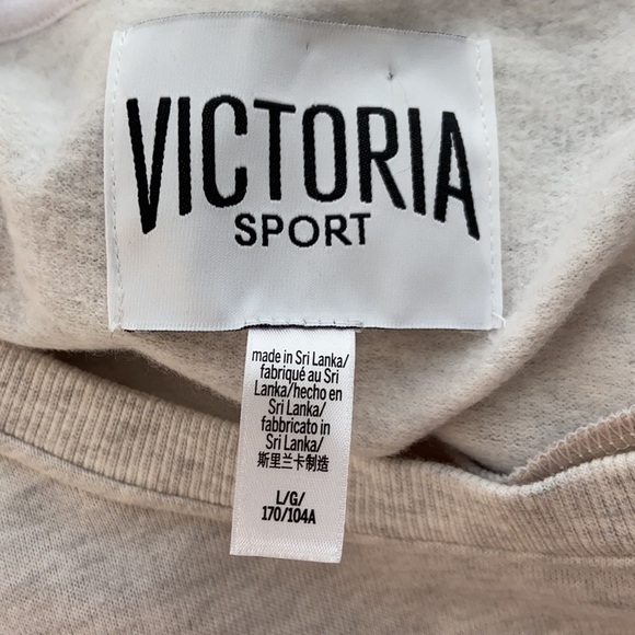 𝅺victoria Sport Sweater - Picture 6 of 7